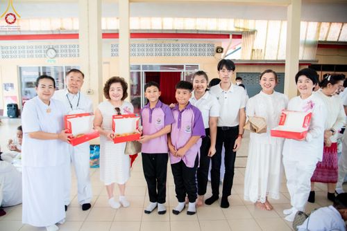 ภาพ No.192323:พิธีทอดผ้าป่าทำนุบำรุงศาสนสถาน ณ วัดเทพพล แขวงบางพรม เขตตลิ่งชัน กรุงเทพมหานคร ในโครงการธรรมยาตรา กตัญญูบูชา มหาปูชนียาจารย์ พระมงคลเทพมุนี(สด จนฺทสโร) พระผู้ปราบมาร อนุสรณ์สถาน 7 แห่ง ปีที่ 13 วันที่ 9 มกราคม พ.ศ. 2568