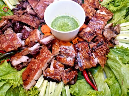 ภาพ No.202351:พิธีถวายภัตตาหารเป็นสังฆทาน แด่พระธรรมยาตรา ณ วัดพระธรรมกาย ตำบลคลองสาม อำเภอคลองหลวง จังหวัดปทุมธานี ในโครงการธรรมยาตรา กตัญญูบูชา มหาปูชนียาจารย์ พระมงคลเทพมุนี(สด จนฺทสโร) พระผู้ปราบมาร อนุสรณ์สถาน 7 แห่ง ปีที่ 13 วันที่ 27 มกราคม พ.ศ. 2568