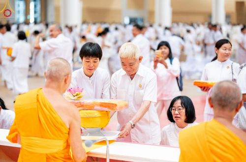 ภาพ No.212768:วันอาทิตย์ที่ 23 มีนาคม พ.ศ. 2568 พิธีร่วมบุญโครงการบรรพชาสามเณร 5,000 รูป ณ ห้องแก้วสารพัดนึก 2 วัดพระธรรมกาย