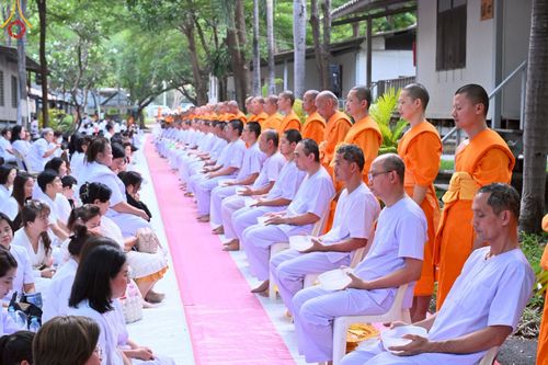 ภาพ No.216735:วันอาทิตย์ที่ 6 เมษายน พ.ศ. 2568 พิธีตัดปอยผม และปลงผมนาคธรรมทายาท โครงการบวชบูชาธรรม81ปี หลวงพ่อธัมมชโย โครงการ 1 และ 2 โครงการนานาชาติ AEC&WAB รุ่น CEO (ผู้บริหาร) รุ่นที่4 ณ หมู่บ้านบรรลุธรรม วัดพระธรรมกาย