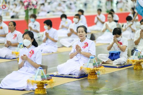 ภาพ No.88187:พิธีมุทิตาสักการะ เปรียญธรรม 9,6,3 และบาลีศึกษา 6,3  พิธีมอบดวงแก้วสามเณรทรงบาลีไวยากรณ์ วันอาทิตย์ 17 กันยายน พ.ศ. 2566 ณ สภาธรรมกายสากล วัดพระธรรมกาย