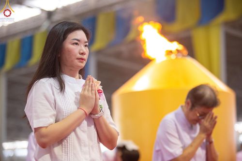 ภาพ No.149192:พิธีจุดเทียนใจ ไฟนิรันดร์ อนันตชัย วันอาทิตย์ที่ 18 สิงหาคม พ.ศ. 2567 วัดพระธรรมกาย จ. ปทุมธานี