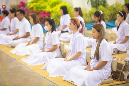 ภาพ No.123067:พิธีตักบาตร และพิธีบูชาข้าวพระ ในวันอาทิตย์ต้นเดือนที่ 4 กุมภาพันธ์ พ.ศ. 2567 ณ วัดพระธรรมกาย จ.ปทุมธานี