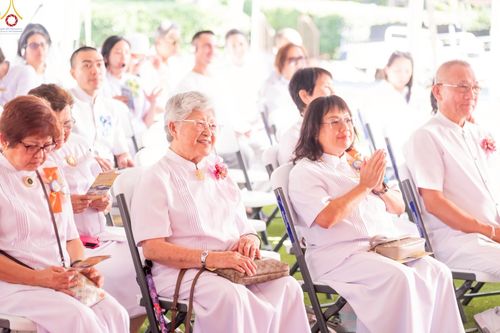 ภาพ No.259360:วันอาทิตย์ที่ 12 ตุลาคม พ.ศ. 2568 พิธีทอดกฐินบรมจักรพรรดิ สร้างอุโบสถ 82 ปี บูชาธรรมหลวงพ่อธัมมชโย ณ วัดพระธรรมกายแคลิฟอร์เนีย ประเทศสหรัฐอเมริกา 