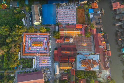 ภาพ No.197687:พิธีตักบาตรพระธรรมยาตรา ณ อนุสรณ์สถานลำดับที่ 4 สถานที่เกิดด้วยกายธรรม วัดโบสถ์(บน) ต.บางคูเวียง จ.นนทบุรี ในโครงการธรรมยาตรา กตัญญูบูชา มหาปูชนียาจารย์ พระมงคลเทพมุนี(สด จนฺทสโร) พระผู้ปราบมาร อนุสรณ์สถาน 7 แห่ง ปีที่ 13 วันที่ 19 มกราคม พ.ศ. 2568