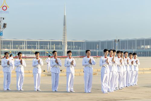 ภาพ No.180587:พิธีบรรพชาอุปสมบท โครงการอุปสมบทบูชาธรรมมหาปูชนียาจารย์ ประจำปีพุทธศักราช 2567 วันเสาร์ที่ 7 ธันวาคมพ.ศ. 2567 ณ วัดพระธรรมกาย จ.ปทุมธานี