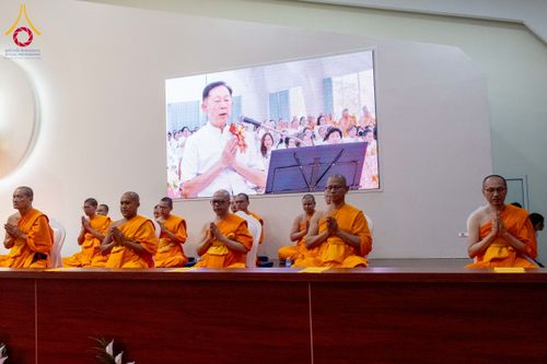 ภาพ No.274992:วันอาทิตย์ที่ 30 พฤศจิกายน พ.ศ. 2568 พิธีทอดผ้าป่า "สร้างองค์พระเจดีย์เพื่อสร้างสันติภาพโลก" ณ ศูนย์ปฏิบัติธรรมระยอง (บ้านช่องลม)