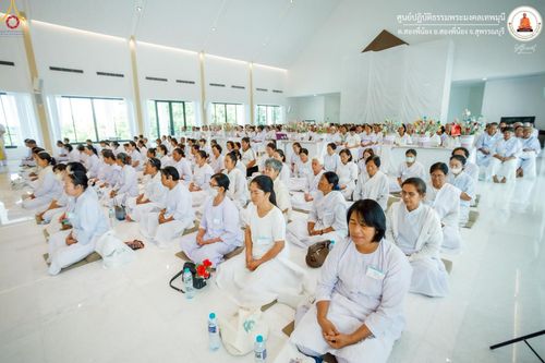 ภาพ No.247793:วันที่ 12-14 กันยายน พ.ศ. 2568 โครงการอบรม อุบาสกแก้ว อุบาสิกาแก้ว รุ่นที่ 1 ณ ศูนย์ปฏิบัติธรรมพระมงคลเทพมุนี อ.สองพี่น้อง จ.สุพรรณบุรี