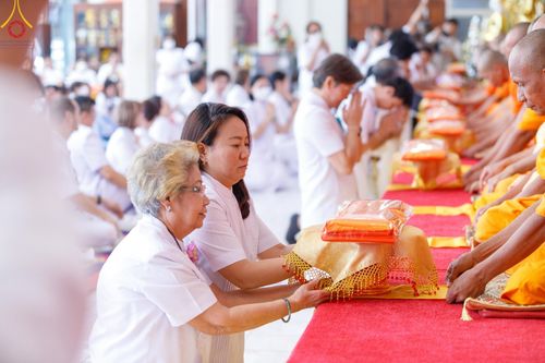 ภาพ No.196762:พิธีทอดผ้าป่าทำนุบำรุงศาสนสถาน ณ วัดสิงห์ ต.บางคูเวียง อ.บางกรวย จ.นนทบุรี ในโครงการธรรมยาตรา กตัญญูบูชา มหาปูชนียาจารย์ พระมงคลเทพมุนี(สด จนฺทสโร) พระผู้ปราบมาร อนุสรณ์สถาน 7 แห่ง ปีที่ 13 วันที่ 17 มกราคม พ.ศ. 2568