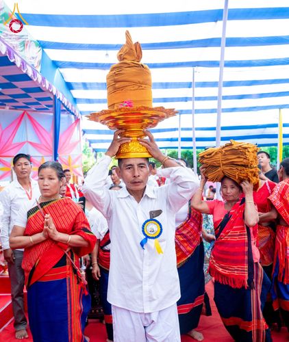 ภาพ No.176222:พิธีทอดกฐินสมทบ โดยมูลนิธิธรรมกาย ในนามหลวงพ่อธัมมชโย ณ วัดสัทธนารามา บานา วิหาร เมืองไดยุน รัฐอรุนาจาลประเทศ ประเทศอินเดีย วันที่ 15 พฤศจิกายน พ.ศ. 2567