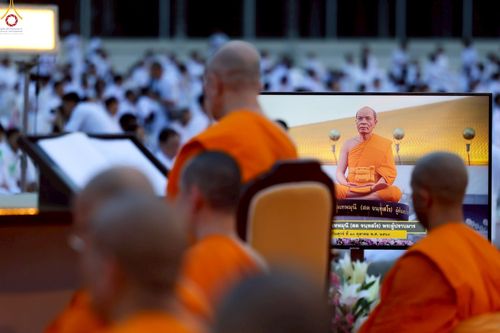 ภาพ No.252941:วันที่ 10 ตุลาคม พ.ศ. 2568 พิธีปลูกต้นทรัพย์บานชื่น ณ ลานธรรม วัดพระธรรมกาย