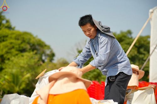 ภาพ No.203016:V.51 สารพัดV สารพัดดี ที่คลองบางนางแท่น ในโครงการธรรมยาตรา กตัญญูบูชา มหาปูชนียาจารย์ พระมงคลเทพมุนี(สด จนฺทสโร) พระผู้ปราบมาร อนุสรณ์สถาน 7 แห่ง ปีที่ 13 ระหว่างวันที่ 2-31 มกราคม พ.ศ. 2568