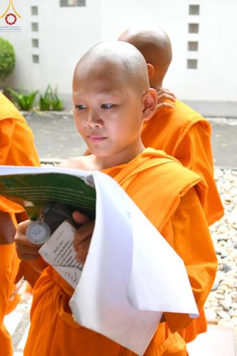 ภาพ No.169815:พิธีถวายภัตตาหารเมนูสวรรค์ "เพื่อการบรรลุธรรม" เนื่องในวันลอยกระทง (ขึ้น 15 ค่ำ เดือน 12) วันศุกร์ที่ 15 พฤศจิกายน พ.ศ. 2567 ณ หอฉันคุณยายอาจารย์ฯ วัดพระธรรมกาย