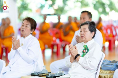 ภาพ No.274676:วันอาทิตย์ที่ 23 พฤศจิกายน พ.ศ. 2568 พิธีทอดผ้าป่าสามัคคี เพื่อระดมทุนสร้างกุฏิที่พักสามเณร ณ ศูนย์ปฏิบัติธรรมสวนผึ้ง จ.ราชบุรี