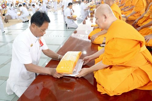 ภาพ No.240125:วันเสาร์ที่ 23 สิงหาคม พ.ศ. 2568 (วันพระ แรม 14 ค่ำ เดือน 9) พิธีบุพเปตพลี ครั้งที่ 169 ร่วมอุทิศบุญแด่หมู่ญาติที่ล่วงลับไปแล้ว และสืบทอดอายุพระพุทธศาสนา ณ หอฉันคุณยายอาจารย์ฯ วัดพระธรรมกาย