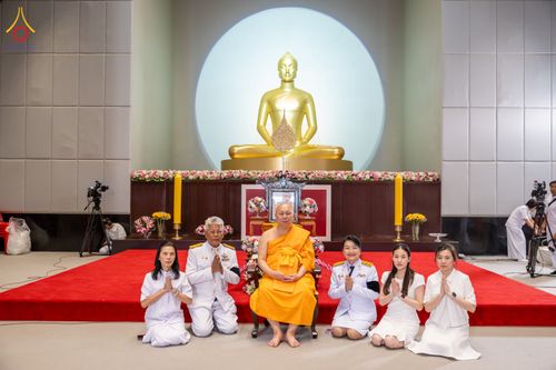 ภาพ No.332394:วันเสาร์ที่ 6 มิถุนายน พ.ศ.2569 พิธีต้อนรับสัญญาบัตร พัดยศ พระราชภาวนาวชิรวิเทศ วิ. ณ อุโบสถพระไตรปิฏก วัดพระธรรมกาย