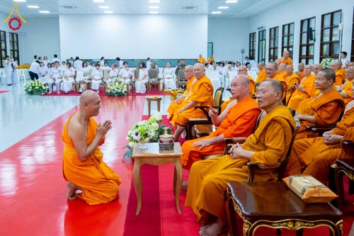 ภาพ No.314430:วันพฤหัสบดีที่ 19 มีนาคม พ.ศ. 2569 พิธีบำเพ็ญกุศล คุณพ่อณรงค์ จินตมากุล โยมบิดา พระครูปลัดรัตนวีรวัฒน์ (รังสฤษดิ์ อิทฺธิจินตโก) ที่ปรึกษาเจ้าคณะจังหวัดปทุมธานี เจ้าอาวาสวัดพระธรรมกาย  ณ ห้องปลูกศรัทธา 2 วัดพระธรรมกาย ปทุมธานี