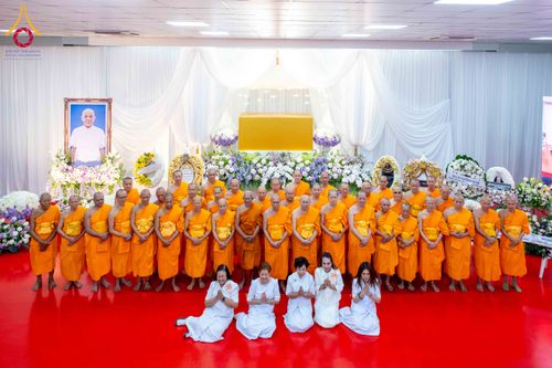 ภาพ No.315390:วันอังคารที่ 24 มีนาคม พ.ศ. 2569 พิธีบำเพ็ญกุศล คุณพ่อณรงค์ จินตมากุล  สิริอายุ 99 ปี 11 เดือน โยมบิดา พระครูปลัดรัตนวีรวัฒน์ (รังสฤษดิ์ อิทฺธิจินตโก) ที่ปรึกษาเจ้าคณะจังหวัดปทุมธานี เจ้าอาวาสวัดพระธรรมกาย  ณ ห้องปลูกศรัทธา 2 วัดพระธรรมกาย ปทุมธานี