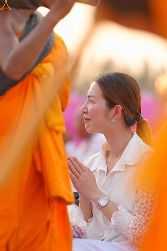 ภาพ No.299716:วันที่ 18 มกราคม พ.ศ. 2569 พิธีต้อนรับพระธรรมยาตรา (ภาพชุดที่ 2) ณ อนุสรณ์สถานลำดับที่ 5  สถานที่เผยแผ่วิชชาธรรมกายครั้งแรก อนุสรณ์สถานบางปลา วัดบางปลา อำเภอบางเลน จังหวัดนครปฐม ในโครงการธรรมยาตรา กตัญญูบูชา มหาปูชนียาจารย์ พระมงคลเทพมุนี(สด จนฺทสโร) พระ