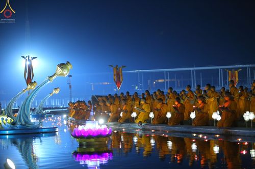 ภาพ No.75359:พิธีจุดประทีปถวายเป็นพุทธบูชา และบูชาธรรมมหาปูชนียาจารย์ ในโครงการธรรมยาตรากตัญญูบูชา มหาปูชนียาจารย์ พระมงคลเทพมุนี(สด จนฺทสโร) พระผู้ปราบมาร ปีที่ 11 ณ อนุสรณ์สถานลำดับที่ 7 สถานที่ขยายวิชชาธรรมกาย วัดพระธรรมกาย จ.ปทุมธานี วันที่ 31 มกราคม พ.ศ. 2566