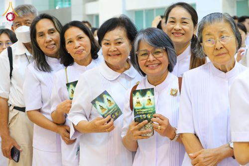 ภาพ No.308581:วันที่ 1 กุมภาพันธ์ พ.ศ. 2569 สัมมนาพิเศษ พิธีมอบพระราชเหล็ก ณ ห้องแก้วสารพัดนึก1 วัดพระธรรมกาย จ.ปทุมธานี