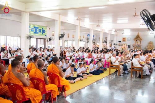 ภาพ No.305158:วันที่ 28 มกราคม พ.ศ. 2569 พิธีทอดผ้าป่าทำนุบำรุงศาสนสถาน ณ วัดเกิดการอุดม อ.คลองหลวง จ.ปทุมธานี ในโครงการธรรมยาตรา กตัญญูบูชา มหาปูชนียาจารย์ พระมงคลเทพมุนี(สด จนฺทสโร) พระผู้ปราบมาร อนุสรณ์สถาน 7 แห่ง ปีที่ 14