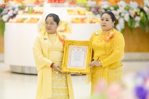 ภาพ No.327795:วันที่ 3 พฤษภาคม พ.ศ.2569 พิธีรับมอบพระบรมสารีริกธาตุ จากสาธารณรัฐแห่งสหภาพเมียนมา ณ ห้องแก้วสารพัดนึก วัดพระธรรมกาย