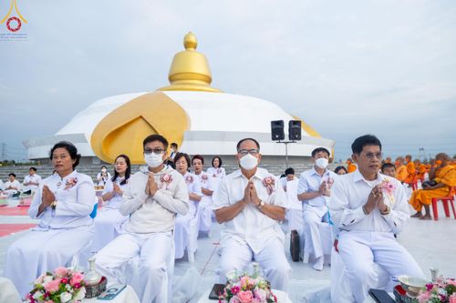 ภาพ No.118498:พิธีตักบาตรพระธรรมยาตรา ปีที่ 12 ณ อนุสรณ์สถานลำดับที่ 5 สถานที่เผยแผ่วิชชาธรรมกายครั้งแรก อนุสรณ์สถานบางปลา จ.นครปฐม วันที่ 25 มกราคม พ.ศ. 2567