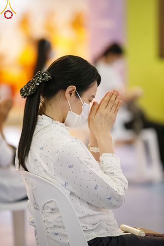 ภาพ No.67918:พิธีเจริญพระพุทธมนต์ จุดประทีปถวายเป็นพุทธบูชา และพิธีฉลองชัยสวดมนต์บทธรรมจักร 4,990,000,082 จบ เนื่องในวาระอายุวัฒนมงคลครบ 82 ปี หลวงพ่อทัตตชีโว ณ พระมหาธรรมกายเจดีย์ วัดพระธรรมกาย จ.ปทุมธานี วันพุธที่ 21 ธันวาคม พ.ศ. 2565