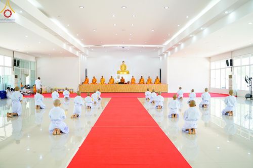 ภาพ No.134875:พิธีตัดปอยผม พิธีขอขมารับผ้าไตร พิธีบรรพชา และพิธีถวายบาตร ในโครงการบรรพชาสามเณร ฟื้นฟูพระพุทธศาสนาทั่วไทย  ณ ศูนย์ปฏิบัติธรรมและศูนย์อบรมเยาวชนเพชรบุรี ต.ท่าแลง อ.ท่ายาง จ.เพชรบุรี