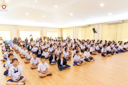 ภาพ No.103489:วันรวมพลังเด็กดี V-Star ผู้นำฟื้นฟูศีลธรรมโลก จังหวัดเชียงรายและจังหวัดพะเยา ณ ศูนย์ปฏิบัติธรรมจังหวัดเชียงราย วันที่ 2 ธันวาคม พ.ศ. 2566