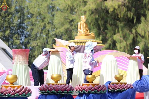 ภาพ No.106992:V.3 ตั้งใจ การเตรียมงาน เก็บงาน การรับบุญของเจ้าหน้าที่หน่วยงานต่างๆ เพื่อโครงการธรรมยาตรา กตัญญูบูชามหาปูชนียาจารย์ พระมงคลเทพมุนี (สด จนฺทสโร) พระผู้ปราบมาร อนุสรณ์สถาน 7 แห่ง ปีที่ 12 ระหว่างวันที่ 2 - 31 มกราคม พ.ศ. 2567