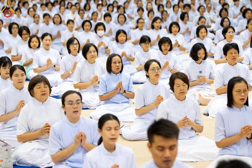 ภาพ No.59260:พิธีเจริญพระพุทธมนต์ ถวายภัตตาหารเป็นสังฆทาน เนื่องในวาระอายุวัฒนมงคล 80 ปี หลวงพ่อธัมมชโย ณ สภาธรรมกายสากล วัดพระธรรมกาย วันพุธที่ 24 เมษายน พ.ศ.2567