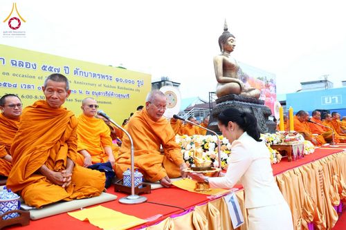 ภาพ No.210309:วันอาทิตย์ที่ 9 มีนาคม พ.ศ. 2568 พ่อเมืองโคราชจัดตักบาตรพระหมื่น ทำบุญเมือง 557 ปี