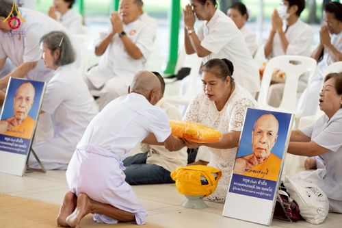 ภาพ No.244719:วันเสาร์ที่ 6 กันยายน พ.ศ. 2568 พิธีขอขมา-รับผ้าไตรของนาคธรรมทายาท โครงการอุปสมบทหมู่บูชาธรรมครบรอบ 108 ปี  วันครูผู้ค้นพบวิชชาธรรมกาย ณ โบสถ์พระไตรปิฎก วัดพระธรรมกาย