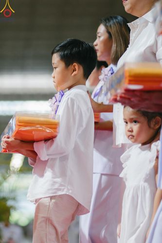 ภาพ No.167734:พิธีทอดกฐิน และ พิธีกรานกฐิน ในวันอาทิตย์ที่ 3 พฤศจิกายน พ.ศ. 2567 ณ วัดพระธรรมกาย จ.ปทุมธานี