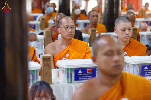 ภาพ No.202251:พิธีเจริญพระพุทธมนต์ ปฏิบัติธรรม มอบทุนการศึกษา ถวายสังฆทาน 108 วัด เพื่อถวายเป็นพุทธบูชา และขับเคลื่อนโครงการหมู่บ้านรักษาศีล 5 โดยคณะสงฆ์จังหวัดนครปฐม คณะศิษยานุศิษย์วัดพระธรรมกาย โครงการธรรมยาตรา ปีที่ 13 ณ วัดบางปลา อำเภอบางเลน จังหวัดนครปฐม