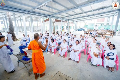 ภาพ No.247777:วันที่ 12-14 กันยายน พ.ศ. 2568 โครงการอบรม อุบาสกแก้ว อุบาสิกาแก้ว รุ่นที่ 1 ณ ศูนย์ปฏิบัติธรรมพระมงคลเทพมุนี อ.สองพี่น้อง จ.สุพรรณบุรี