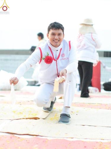 ภาพ No.203000:V.51 สารพัดV สารพัดดี ที่คลองบางนางแท่น ในโครงการธรรมยาตรา กตัญญูบูชา มหาปูชนียาจารย์ พระมงคลเทพมุนี(สด จนฺทสโร) พระผู้ปราบมาร อนุสรณ์สถาน 7 แห่ง ปีที่ 13 ระหว่างวันที่ 2-31 มกราคม พ.ศ. 2568