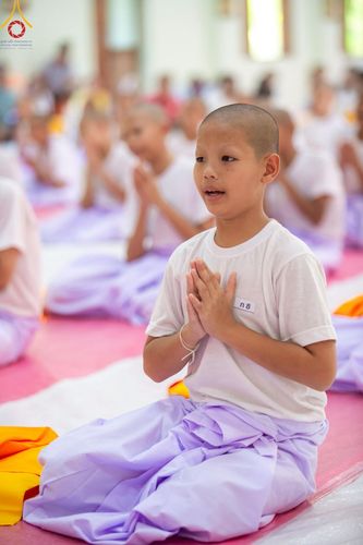 ภาพ No.216400:วันเสาร์ที่ 5 เมษายน พ.ศ. 2568 พิธีขอบรรพชา พิธีขอสรณคมน์และศีล พิธีขอนิสสัย พิธีถวายบาตร ในโครงการบรรพชาสามเณรฟื้นฟูพระพุทธศาสนาทั่วไทย  ณ วัดพระพุทธบาท ราชวรมหาวิหาร ต.ขุนโขลน อ.พระพุทธบาท จ.สระบุรี