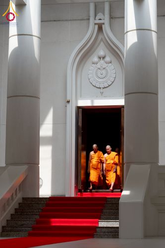 ภาพ No.244817:วันเสาร์ที่ 6 กันยายน พ.ศ. 2568 พิธีถวายบาตร บรรพชา อุปสมบทของนาคธรรมทายาท โครงการอุปสมบทหมู่บูชาธรรมครบรอบ 108 ปี  วันครูผู้ค้นพบวิชชาธรรมกาย ณ โบสถ์พระไตรปิฎก วัดพระธรรมกาย