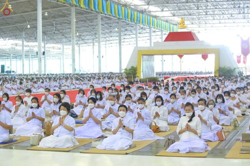 ภาพ No.75588:วัดพระธรรมกายจัด งานบุญวันอาทิตย์ต้นเดือน  มีกิจกรรมดังนี้ พิธีตักบาตร, พิธีบูชาข้าวพระ พระธรรมยาตรารับประกาศนียบัตร โครงการธรรมยาตราฯ ปีที่ 11 ในวันที่ 5 กุมภาพันธ์ พ.ศ. 2566 ณ วัดพระธรรมกาย อ.คลองหลวง จ.ปทุมธานี