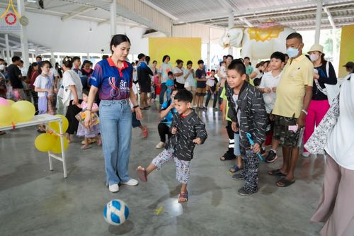 ภาพ No.111262:กิจกรรมงานวันเด็กแห่งชาติ รวมพลังเด็กเก่งและดี สร้างความดีสากล ปีที่ 6 ร่วมจัดโดย เทศบาลเมืองท่าโขลง พุทธสมาคมปทุมธานี องค์การบริหารส่วนตำบลคลองสาม ณ วัดพระธรรมกาย จ.ปทุมธานี วันที่ 13 มกราคม พ.ศ. 2567