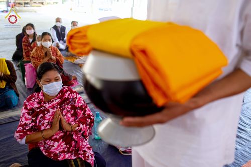 ภาพ No.75960:พิธีบรรพชาสามเณร ณ วัดปันชารี สันติปูร์ อรัญกฏิ เมืองคาร์กาชารี ประเทศบังกลาเทศ วันที่ 10 กุมภาพันธ์ พ.ศ. 2566