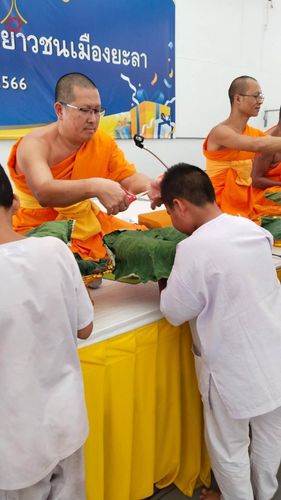 ภาพ No.133287:กิจวัตรกิจกรรมการฝึกตัวก่อนบวช และพิธีตัดปอยผมธรรมทายาท ณ ศูนย์ปฏิบัติธรรมและอบรมเยาวชนเมืองยะลา วันที่ 1-2 เมษายน พ.ศ. 2567