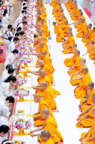 ภาพ No.136913:พิธีถวายหนังสือธรรมะ บาลี นักธรรม ทางก้าวหน้า ณ ห้องแก้วสารพัดนึก 2 วัดพระธรรมกาย วันเสาร์ที่ 11 พฤษภาคม พ.ศ. 2567