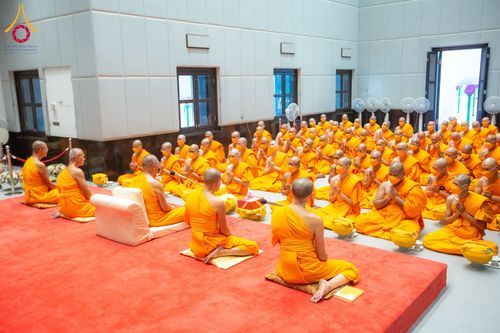 ภาพ No.62144:พิธีอุปสมบทในโครงการอุปสมบทหมู่ บูชาธรรมหลวงพ่อธัมมชโย พ.ศ.2567 ณ อุโบสถ วัดพระธรรมกาย จ.ปทุมธานี วันที่ 13-15 เมษายน พ.ศ. 2567