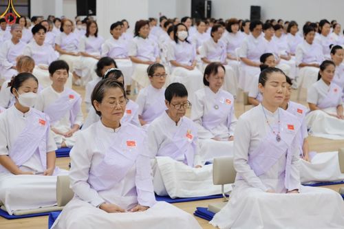 ภาพ No.157386:โครงการ อุบาสกแก้ว อุบาสิกาแก้ว รุ่นที่ 3 ตัวแทนทอดกฐินสามัคคีทั่วไทย 30,000 วัด บูชาธรรม 80 ปี หลวงพ่อธัมมชโย ระหว่างวันที่ 19-22 กันยายน พ.ศ. 2567 โซนกรุงเทพฯ-สมุทรปราการ ณ อาคาร 115 ปี คุณยายอาจารย์ฯ วัดพระธรรมกาย