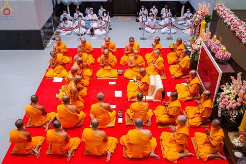 ภาพ No.84241:พิธีขอบรรพชา , พิธีขอสรณคมน์และศีล ,  พิธีรับบาตร , พิธีอุปสมบท ในโครงการบรรพชาอุปสมบทหมู่ธรรมทายาทรุ่นเข้าพรรษา และโครงการบรรพชาสามเณรโรงเรียนนานาชาติ รุ่นที่ 12 ณ โบสถ์พระไตรปิฎก วัดพระธรรมกาย วันที่ 22 กรกฎาคม พ.ศ. 2566