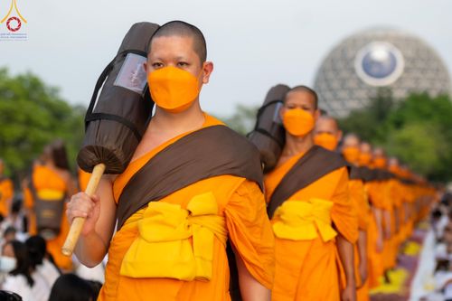 ภาพ No.120345:พิธีต้อนรับพระธรรมยาตรา ในโครงการธรรมยาตรา กตัญญูบูชา มหาปูชนียาจารย์ พระมงคลเทพมุนี(สด จนฺทสโร) พระผู้ปราบมาร อนุสรณ์สถาน 7 แห่ง ปีที่ 12 วันที่ 28 มกราคม พ.ศ. 2567 ณ วัดพระธรรมกาย จ.ปทุมธานี (ชุดที่ 2)